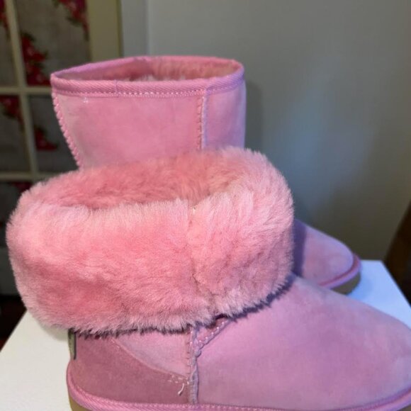 Authentic UGG Australian since 1974 Size 8 (Pre-owned) - Picture 3 of 5